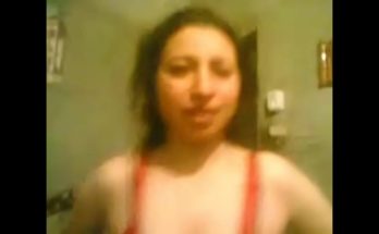 سكس المصريات عنتيل ينيك بنت بقميص النوم على الارض