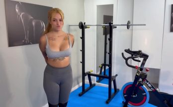 سكس يوغا جديد hd في سن المراهقه